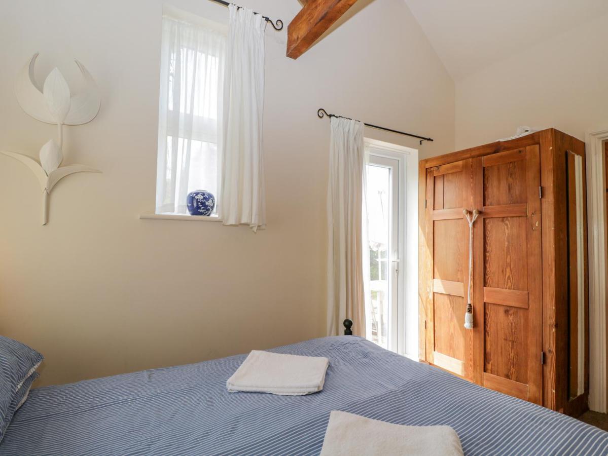 Parkfield Cottage Sturminster Marshall Экстерьер фото