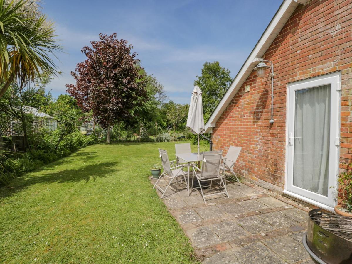 Parkfield Cottage Sturminster Marshall Экстерьер фото